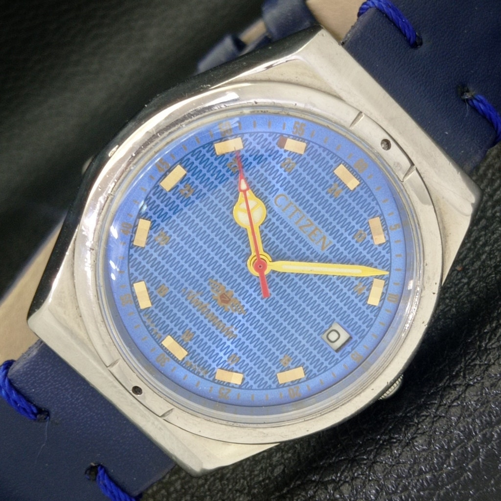 Vintage 1981 Citizen Automatic Mens Silver Watch WDaydate  Gold Accents